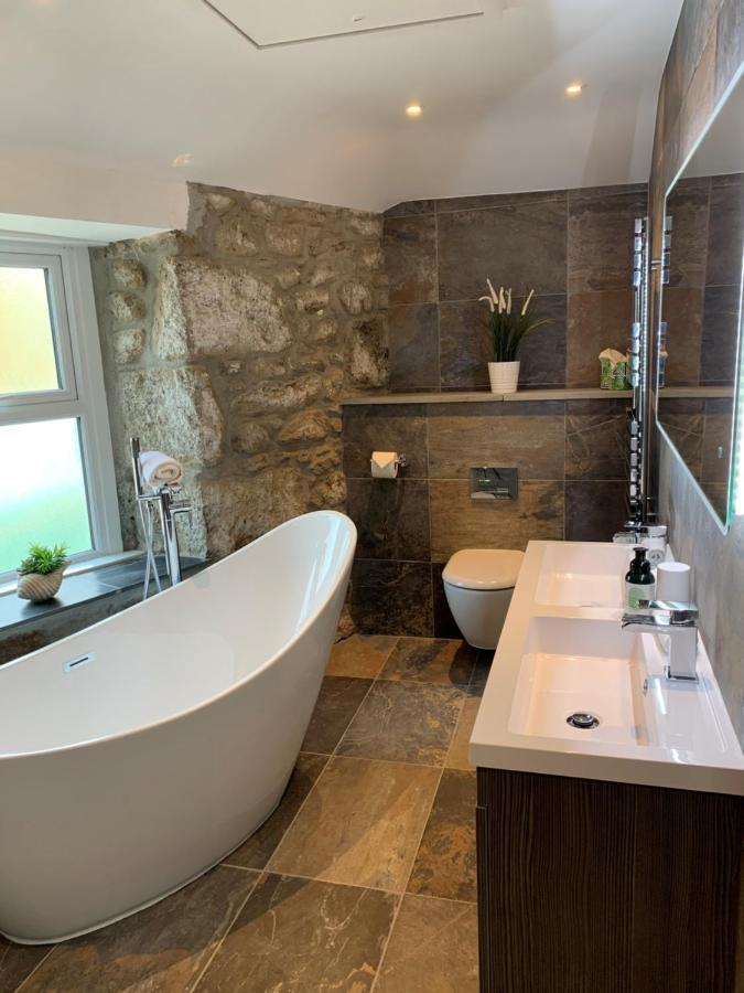 Modern Studio Apartment With Stunning Views! St Ives Екстериор снимка
